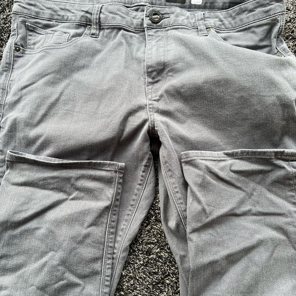 Volcom Vorta Slim Straight Gray Jeans for Men - Picture 2 of 6